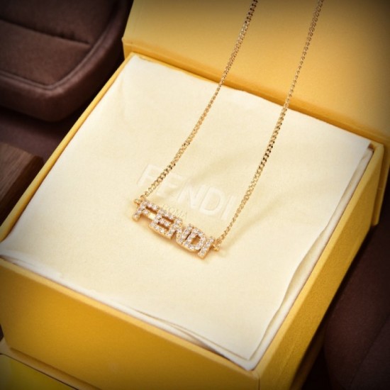 The latest fashionable logo necklace 2023SS FENDI Fendi The latest fashionable logo necklace 2023SS FENDI Fendi